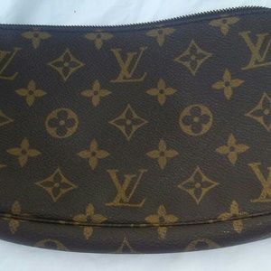 L.V makeup bag